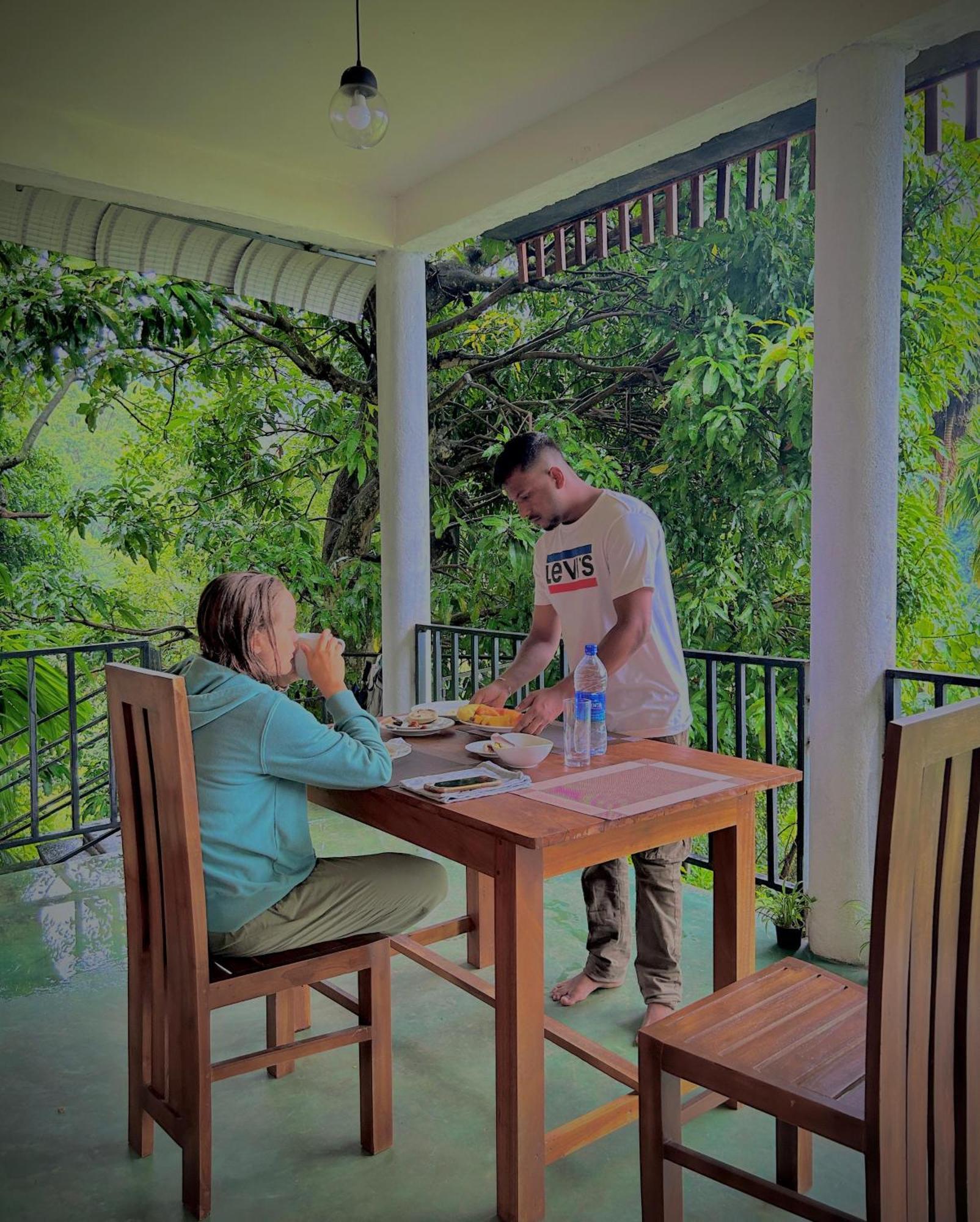 Nature Green Hotels On Rock Home Ella Exterior foto